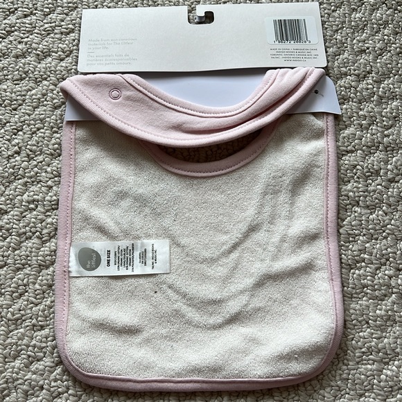 NWT - Pink Baby Bib With Adorable Pearl Necklace With Bow Design! - Picture 3 of 5